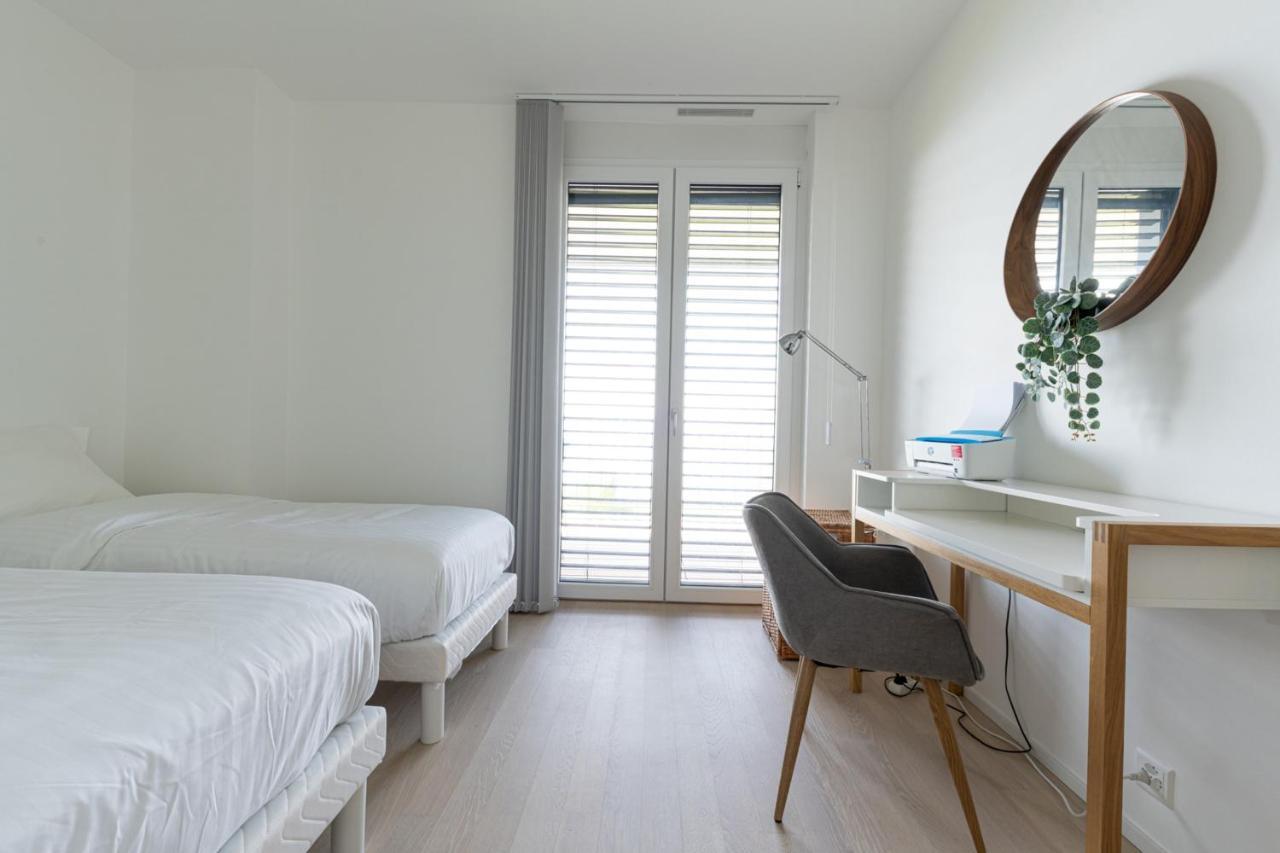 Les Terrasses De Lavaux 1 - Appartement De Luxe Avec Vue Panoramique Et Piscine Puidoux Exterior foto